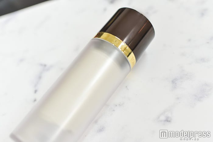 イルミネイティング プライマー(C)モデルプレス