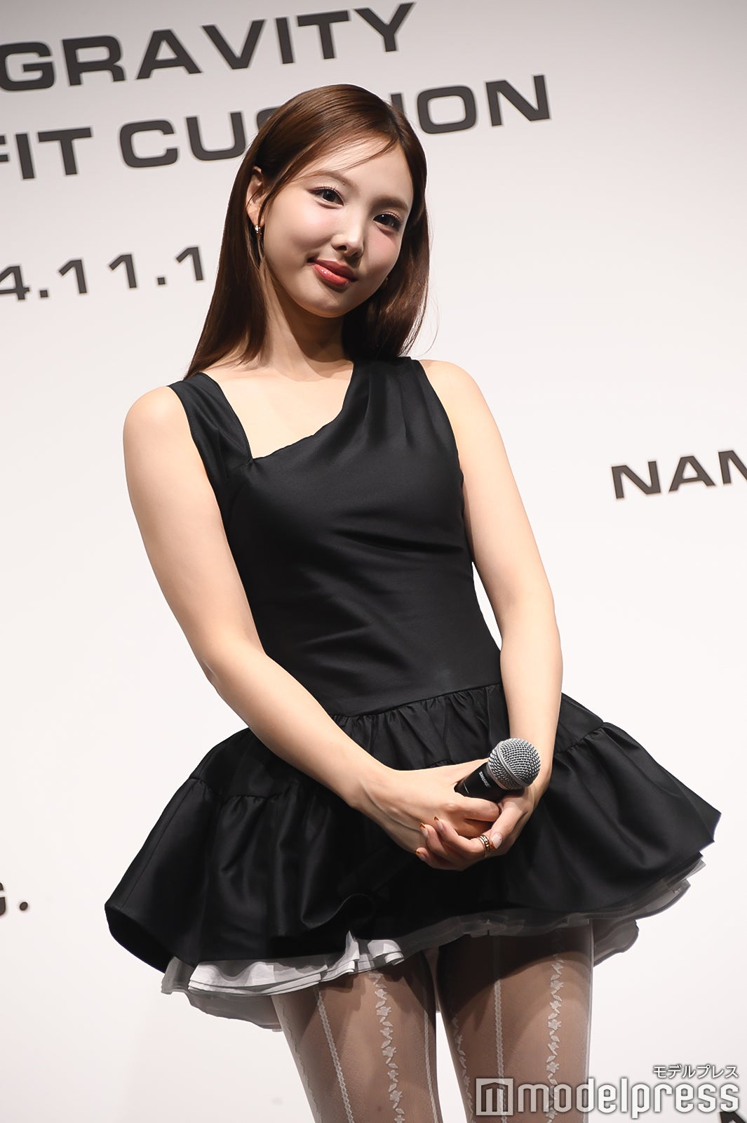 ナヨン（C）モデルプレス