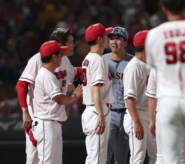阪神・藤川監督「グラウンド上では熱いけど、離れれば新たに前向きに進むのが野球の素晴らしさ」 熱い口調で共闘呼びかけ 大山への死球で広島と一触即発