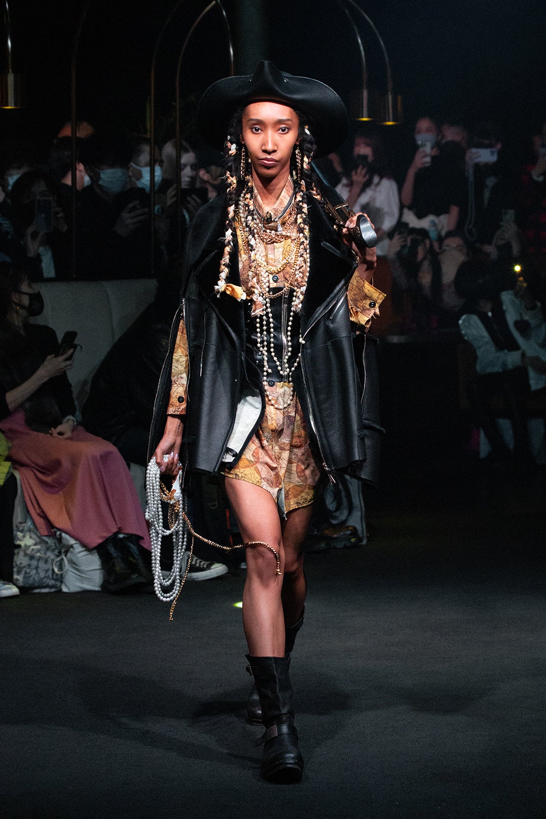 ランウェイショーの様子（提供写真）