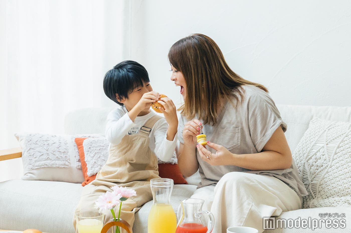 (C)モデルプレス