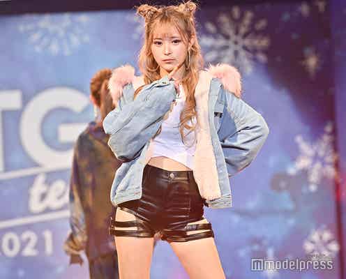 “ギャルママモデル”聖菜、大胆デザインのショートパンツ姿が眩しい<TGC teen 2021 Winter>