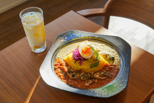 カレーとドリンクのセット