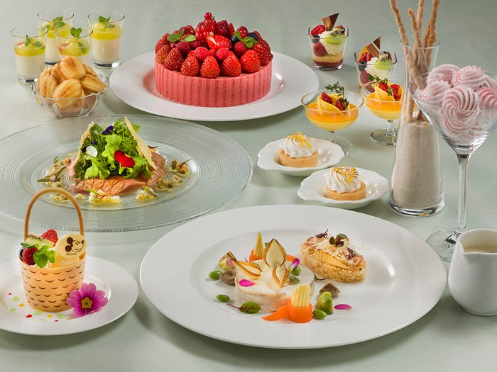 「エンパイア・グリル」エンパイアランチ4,100円/(C)Disney