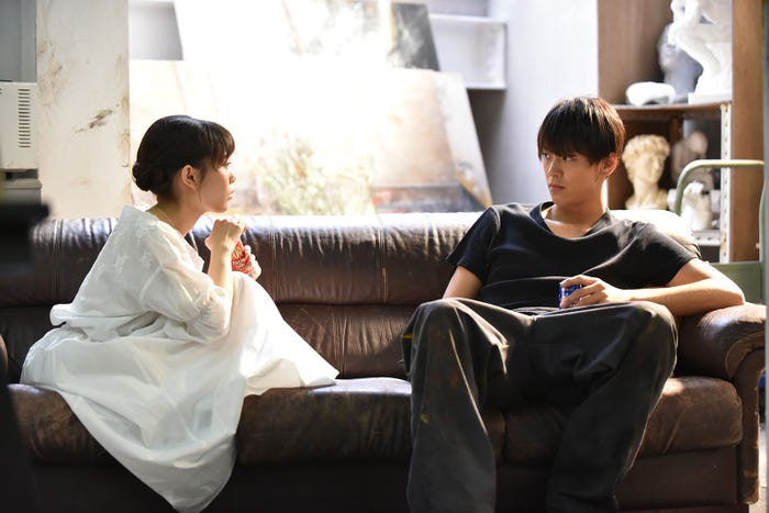 高畑充希、竹内涼真/「過保護のカホコ」第5話より(画像提供:日本テレビ)