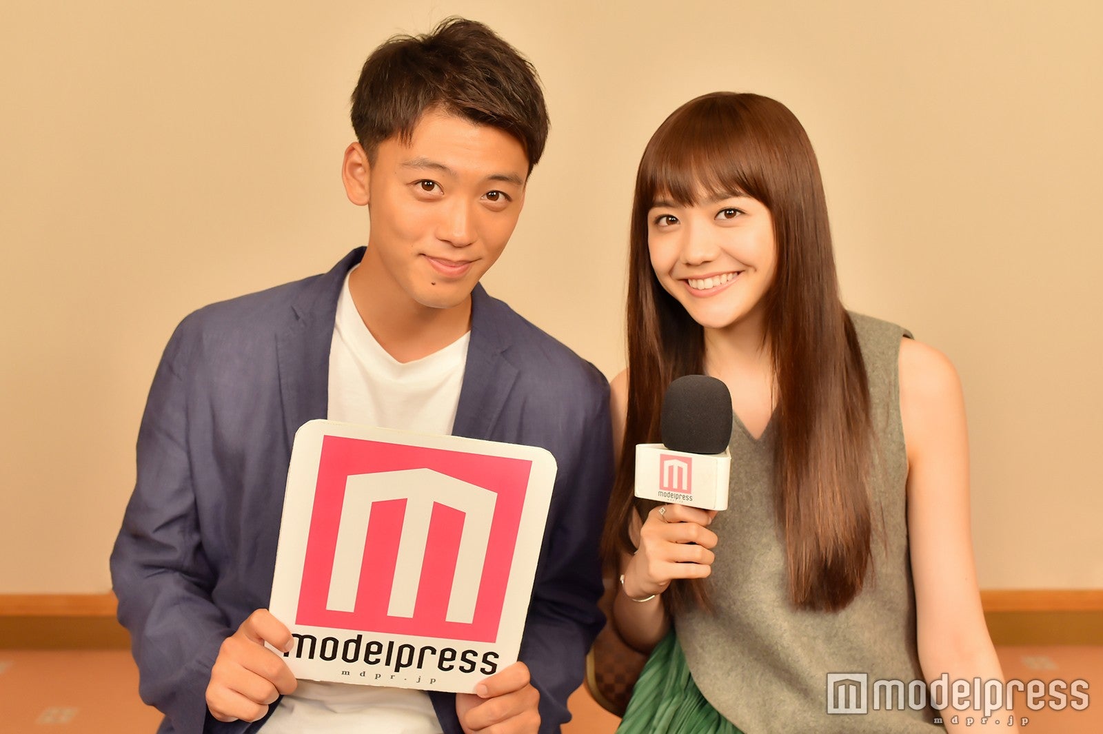 竹内涼真、松井愛莉（C）モデルプレス