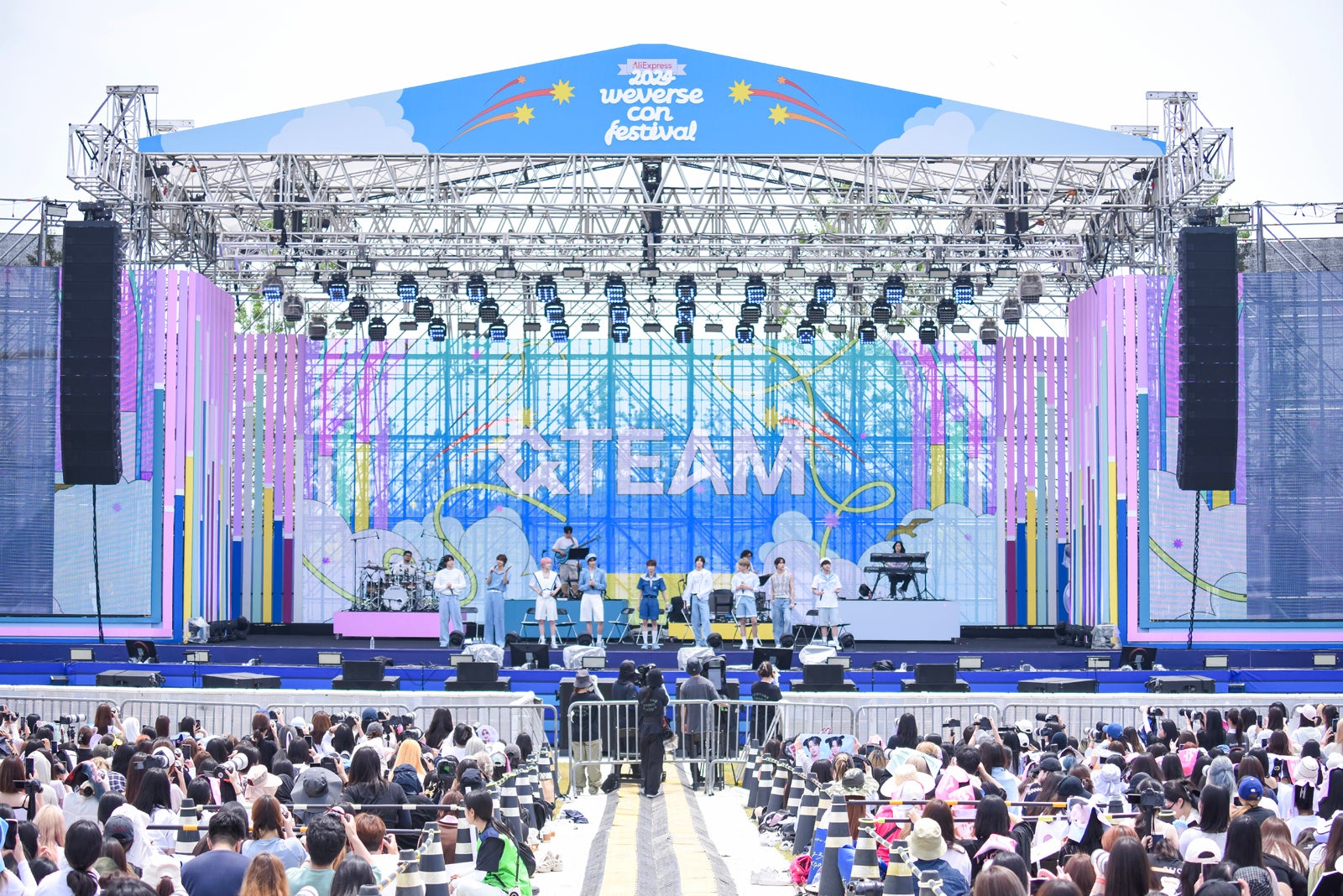 &TEAM「Weverse Park」（C）2024 Weverse Con Festival