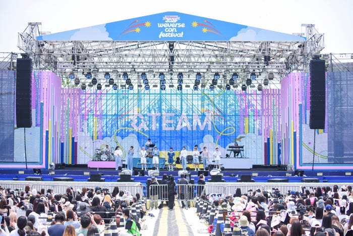 &TEAM「Weverse Park」(C)2024 Weverse Con Festival