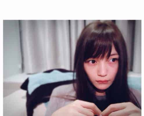 川口春奈の“おやすみ”ショットに「すっぴん?」「無限にかわいい」癒されるファン続出