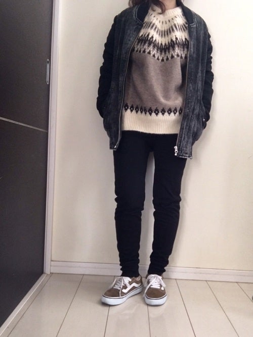 冬のguスウェットパンツコーデ15選 楽チンでおしゃれな着こなし方って モデルプレス