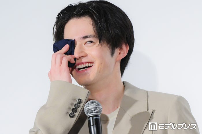 鈴鹿央士(C)モデルプレス