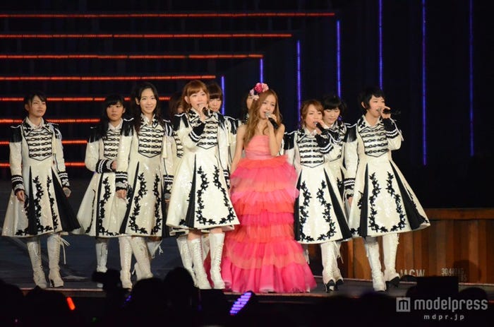 板野友美卒業セレモニー/「AKB48 2013真夏のドームツアー~まだまだ、やらなきゃいけないことがある~」東京公演4日目