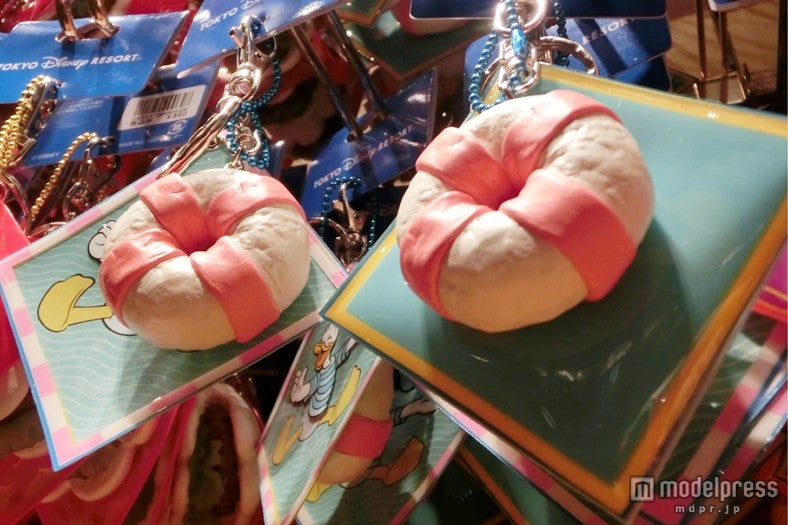 うきわまん（エビ）をイメージしたキーチェーン