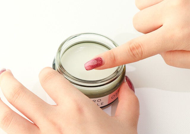 垢抜けヘアの作り方　ニュアンスメイクオイルバーム