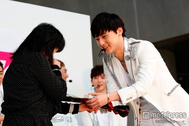 NU’EST、ファンに本気プロポーズ　K-POP史上初の試みに会場興奮