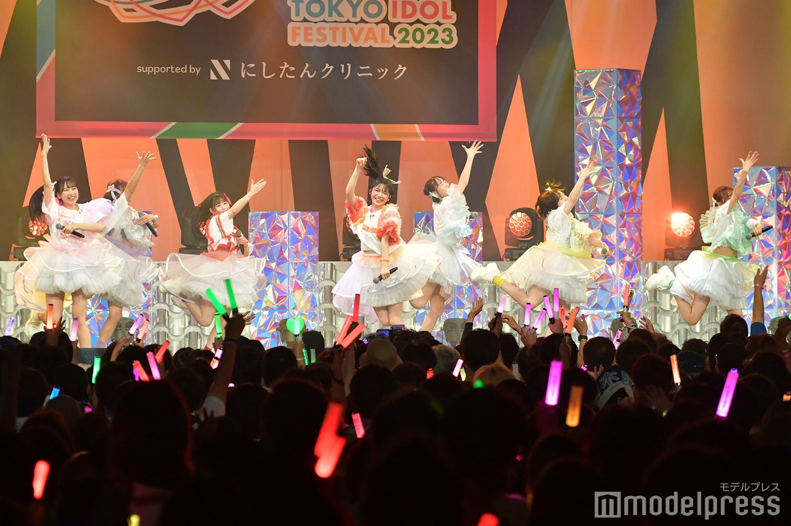 FRUITS ZIPPER（C）モデルプレス