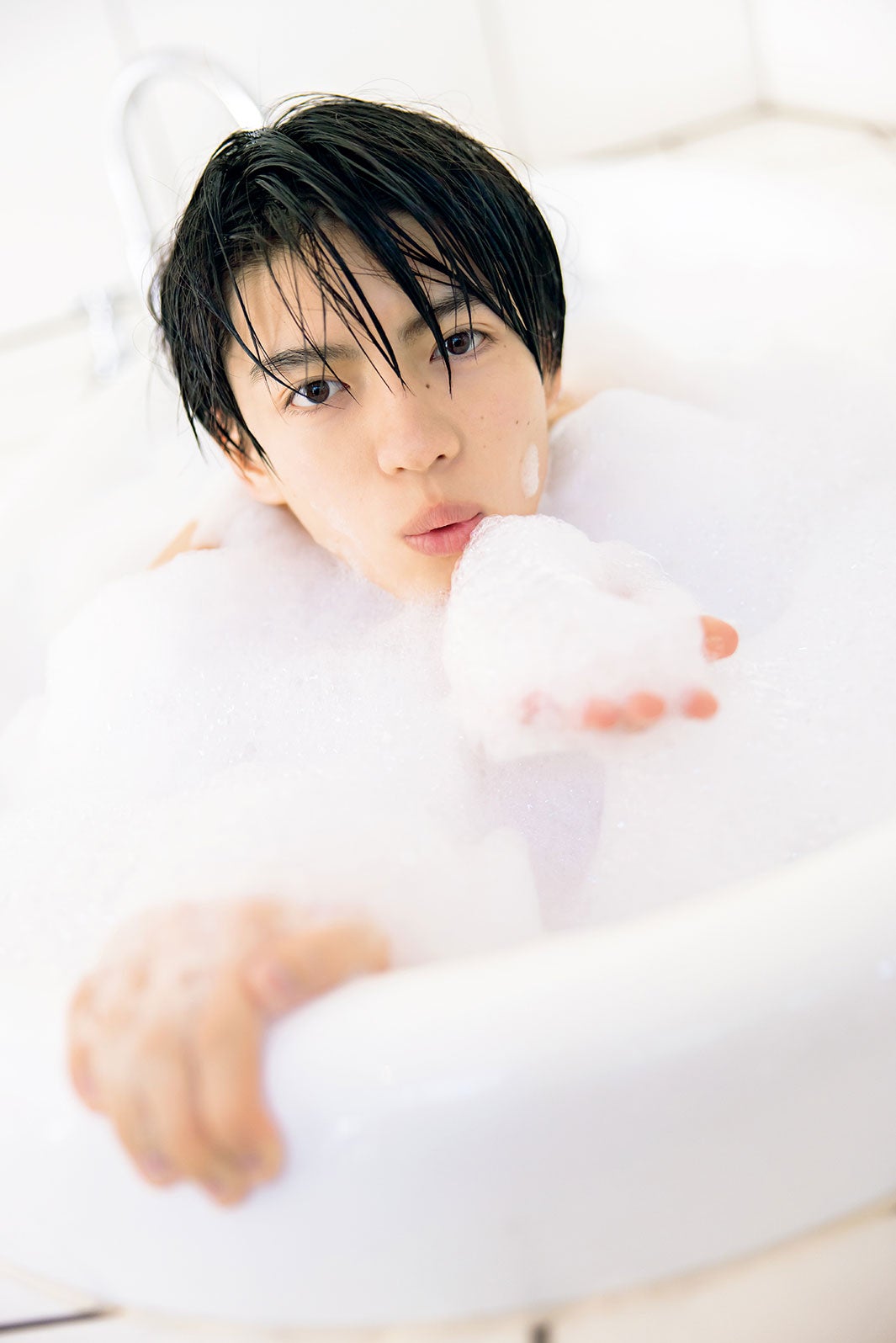 杢代和人1st写真集「SPROUT」収録カット（C）SDP