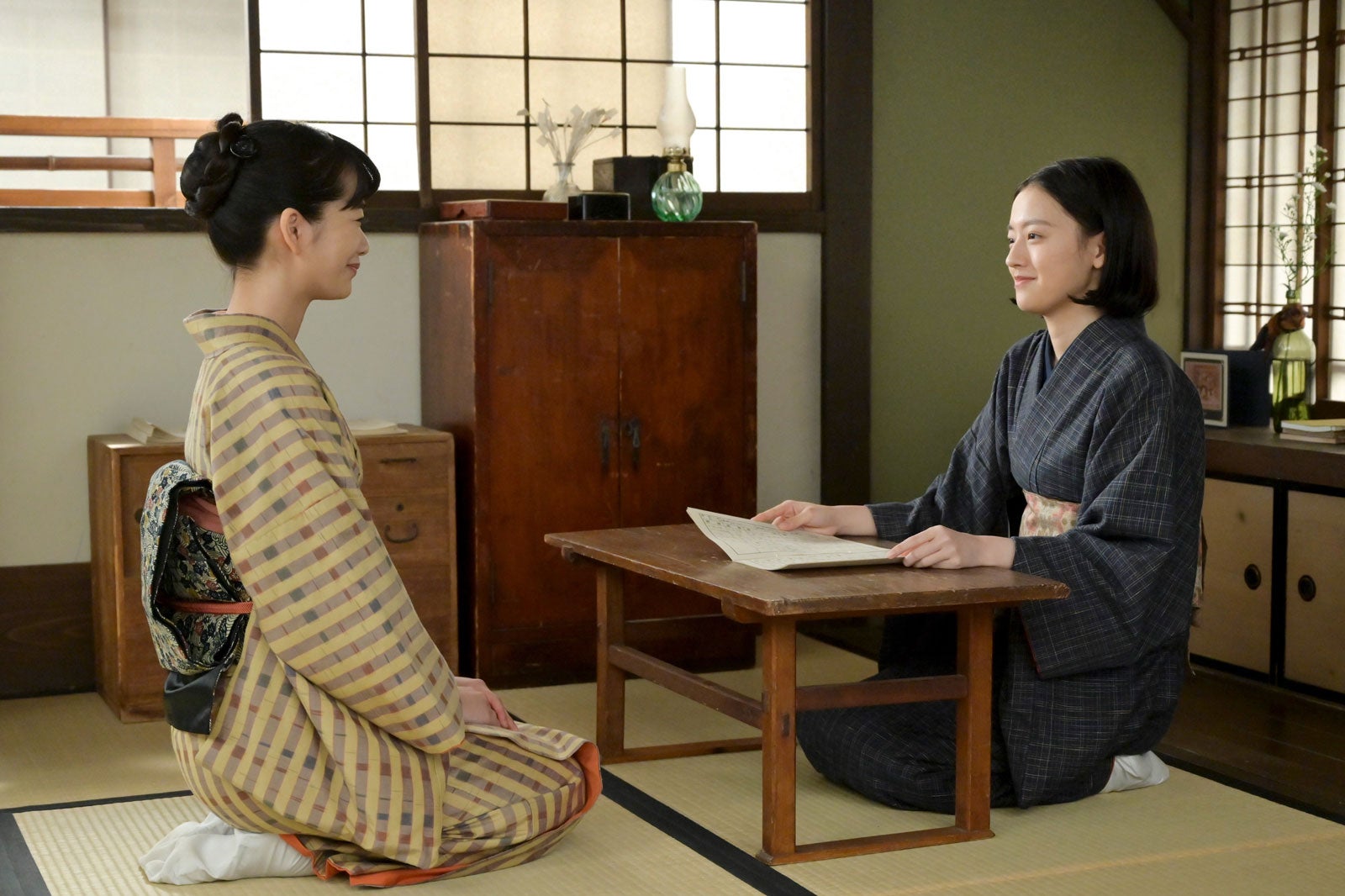 見上愛、上坂樹里「風、薫る」第106話（C）NHK