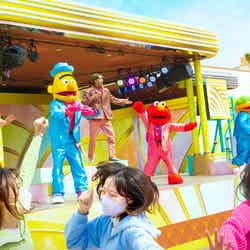 エボリューション・オブ・ダンス・ウィズ・セサミストリート/画像提供:ユニバーサル・スタジオ・ジャパン