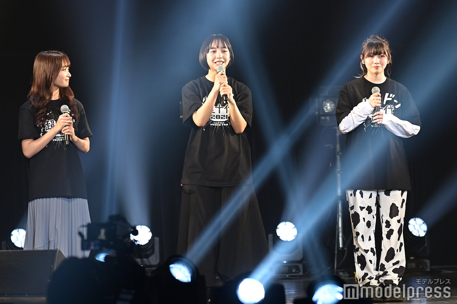 オープニングの様子（C）モデルプレス