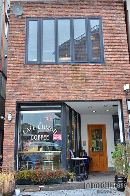 「CAFE DUMBO」外観