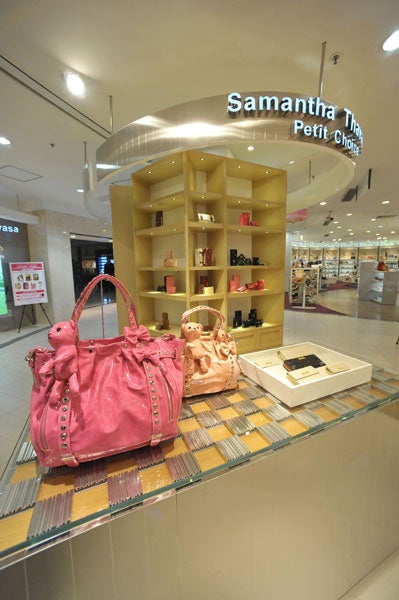 「サマンサタバサ 上海梅龍鎮伊勢丹」ショップの風景