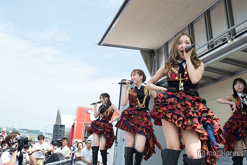 「『誰かのために』プロジェクト」／2012年（C）AKS