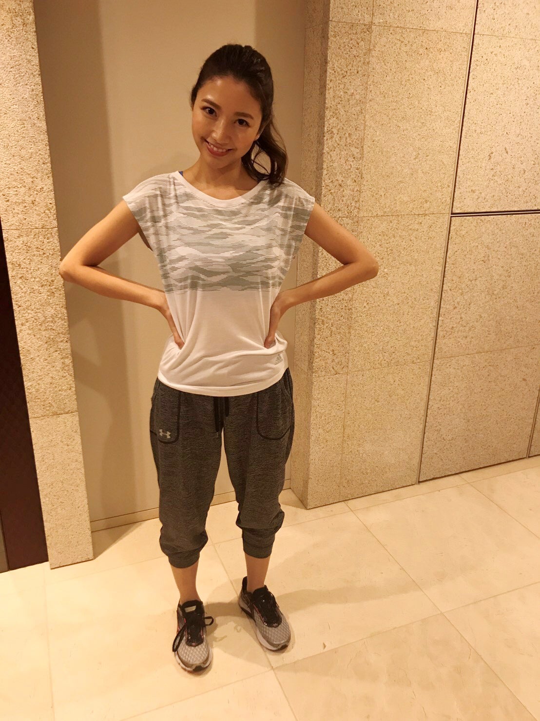 ジムに行く時はシンプルに。（提供写真）