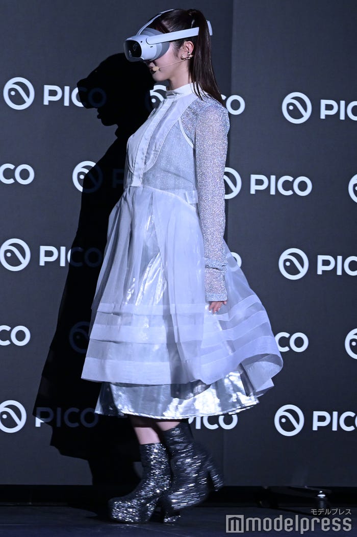 ウォーキングを披露する峯岸みなみ (C)モデルプレス