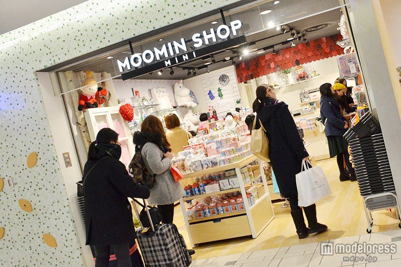 徐々に人が集まって来て、すぐに盛況に