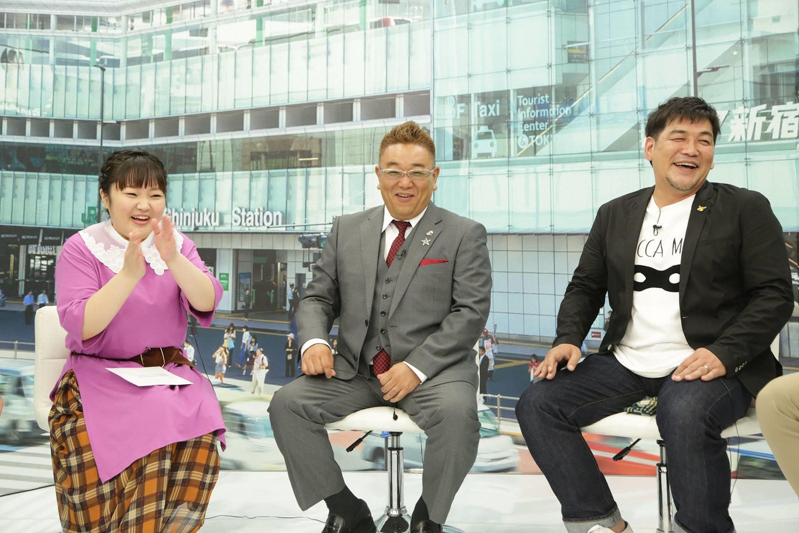 （左から）柳原可奈子、伊達みきお、富澤たけし（C）フジテレビ