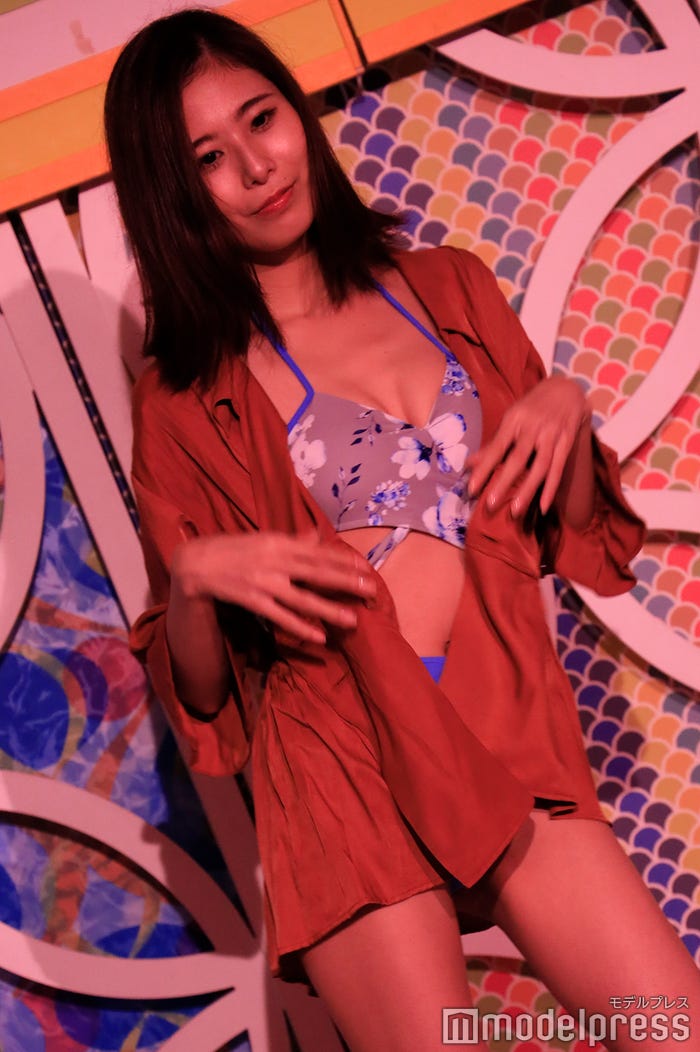 生着替えを披露した沖舘唯 (C)モデルプレス