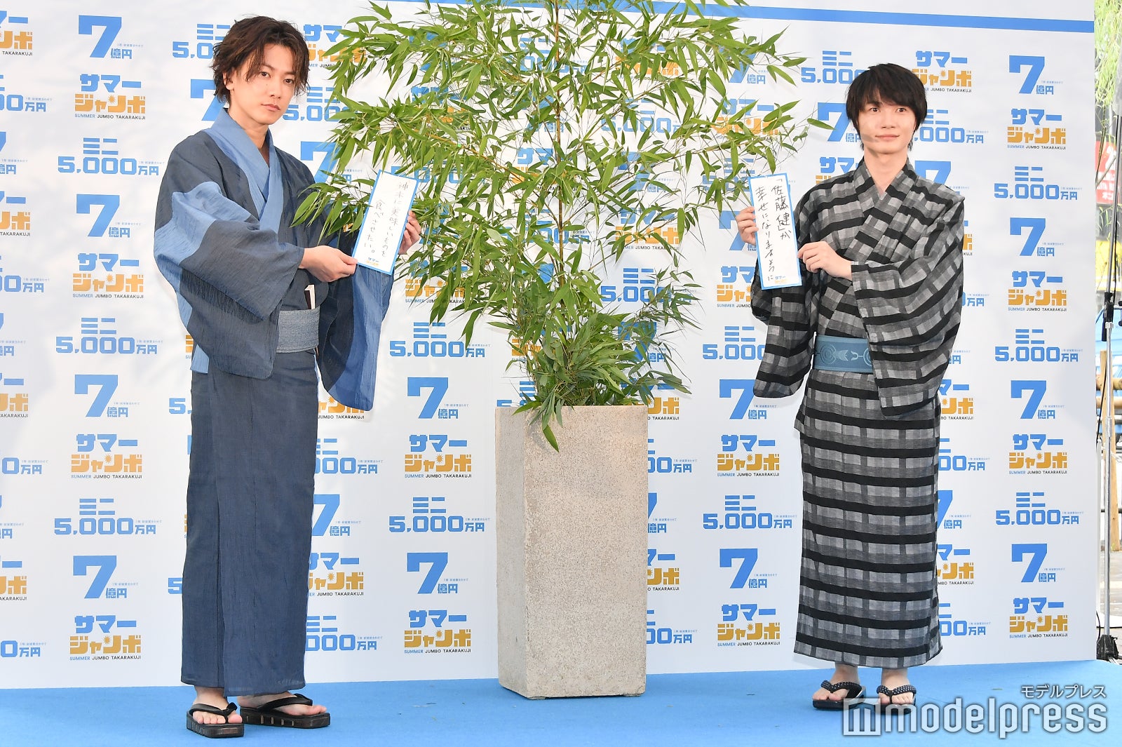 佐藤健、神木隆之介（C）モデルプレス