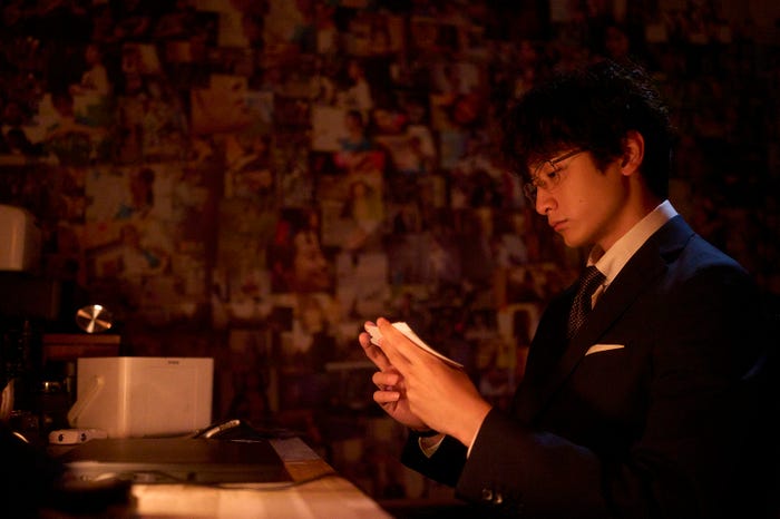 小関裕太「癒やしのお隣さんには秘密がある」第1話より(C)日本テレビ