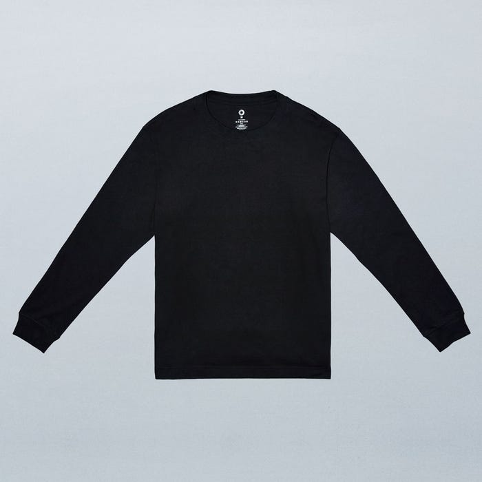 長袖アウターTシャツ(税込1,998円)(提供写真)