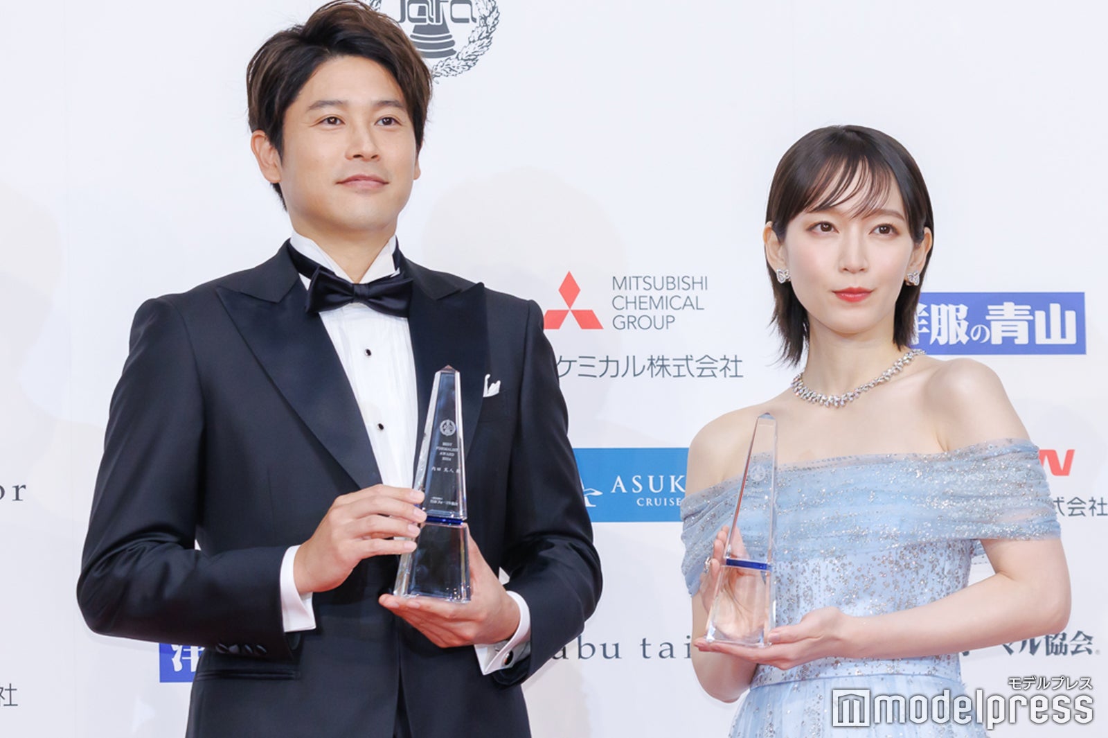 内田篤人、吉岡里帆（C）モデルプレス