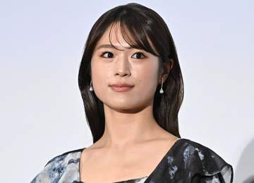 「ワァーオー！！」渋谷凪咲 花嫁姿のオフショに「ドキッとしたやん！！」「まって？めっちゃ可愛い」