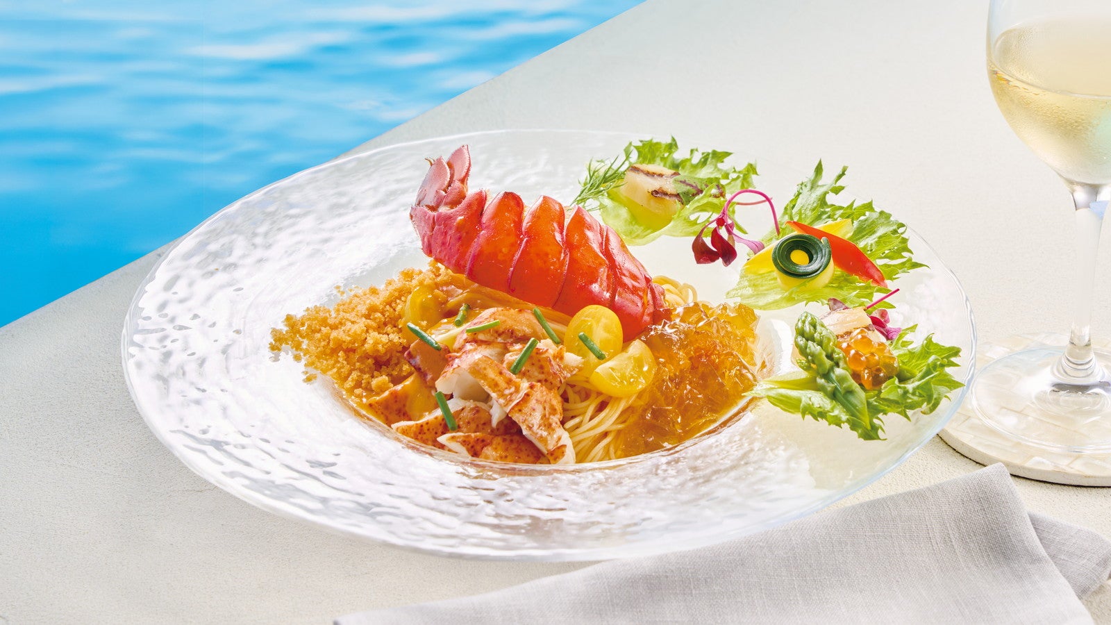 オマール海老の冷製パスタ アメリケーヌのグラニテ添え¥3,300／画像提供：ユニバーサル・スタジオ・ジャパン