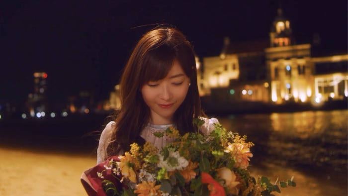 指原莉乃/HKT48「いつだってそばにいる」MVより(C)AKS