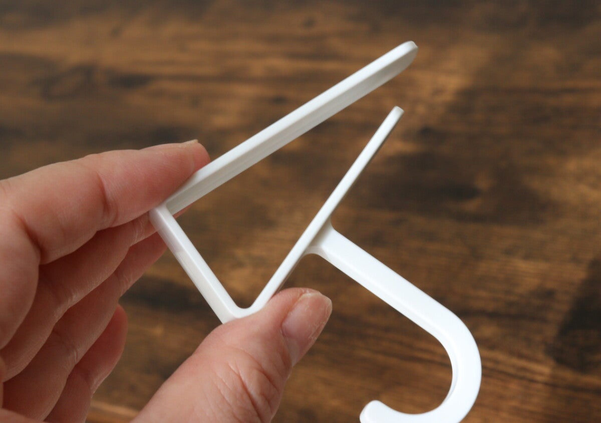 100均で買ってよかった～！「マグネットも吸盤も釘も使いたくない…」って時の救世主