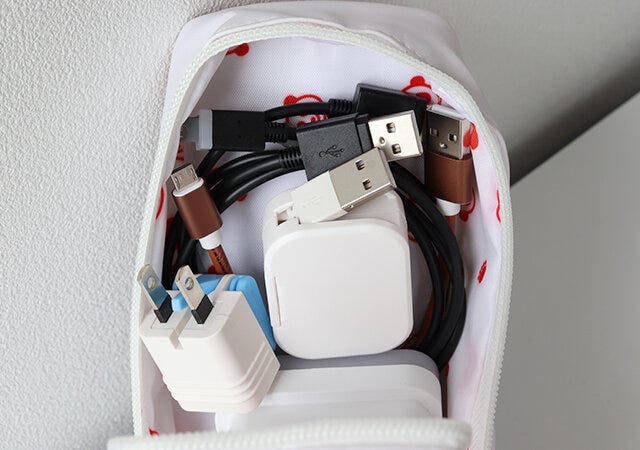 味の素 アジパンダ ポーチ&チャームセット ムック本 ムック 付録 人気 おすすめ オススメ 宝島社 宝島 レビュー 便利 優秀 当たり 最高 2023 味の素 アジパンダ ポーチ チャーム セット ガジェットケース ガジェットポーチ