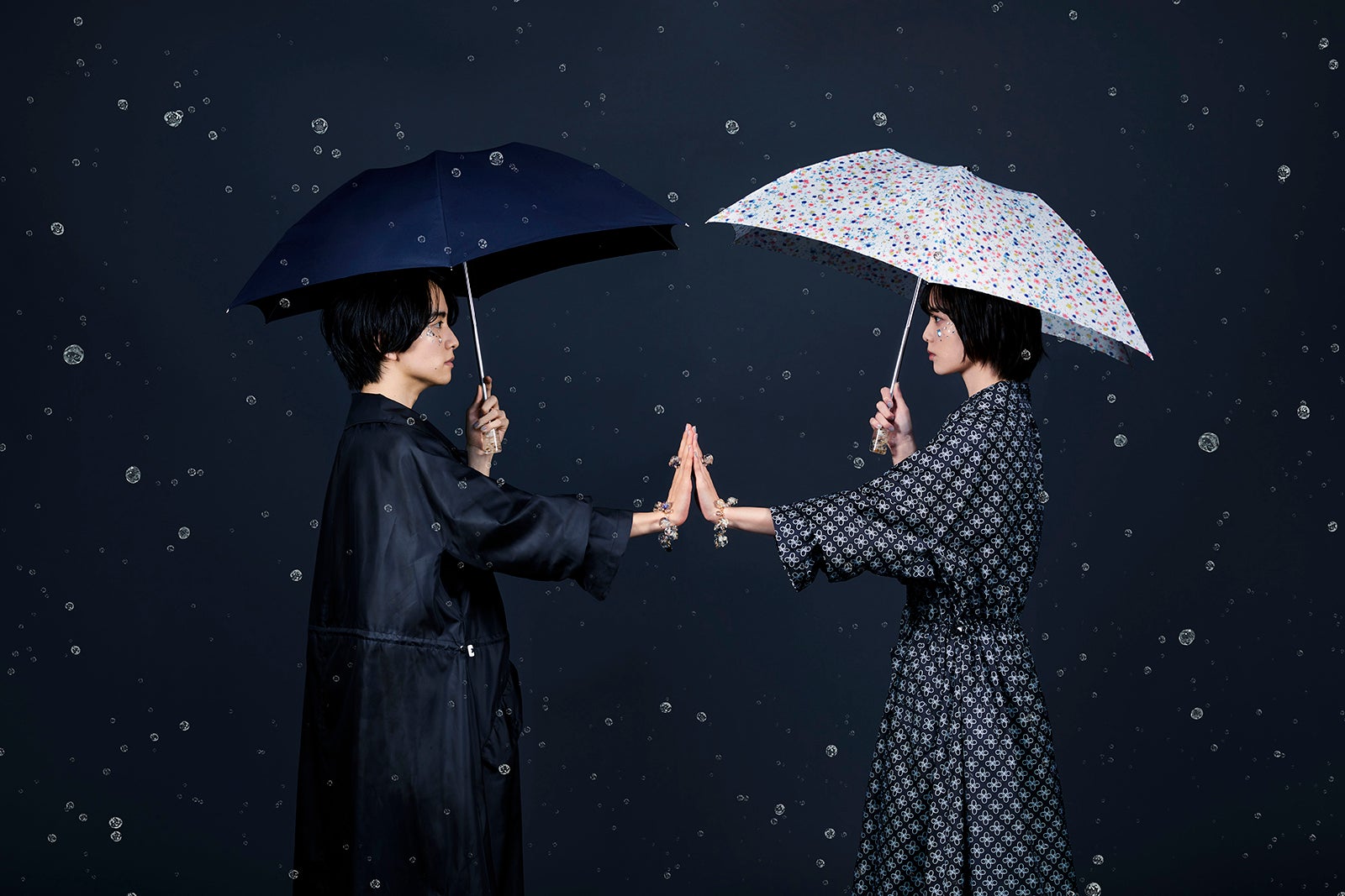 板垣李光人、平手友梨奈／Photographer：亀井隆司（提供写真）