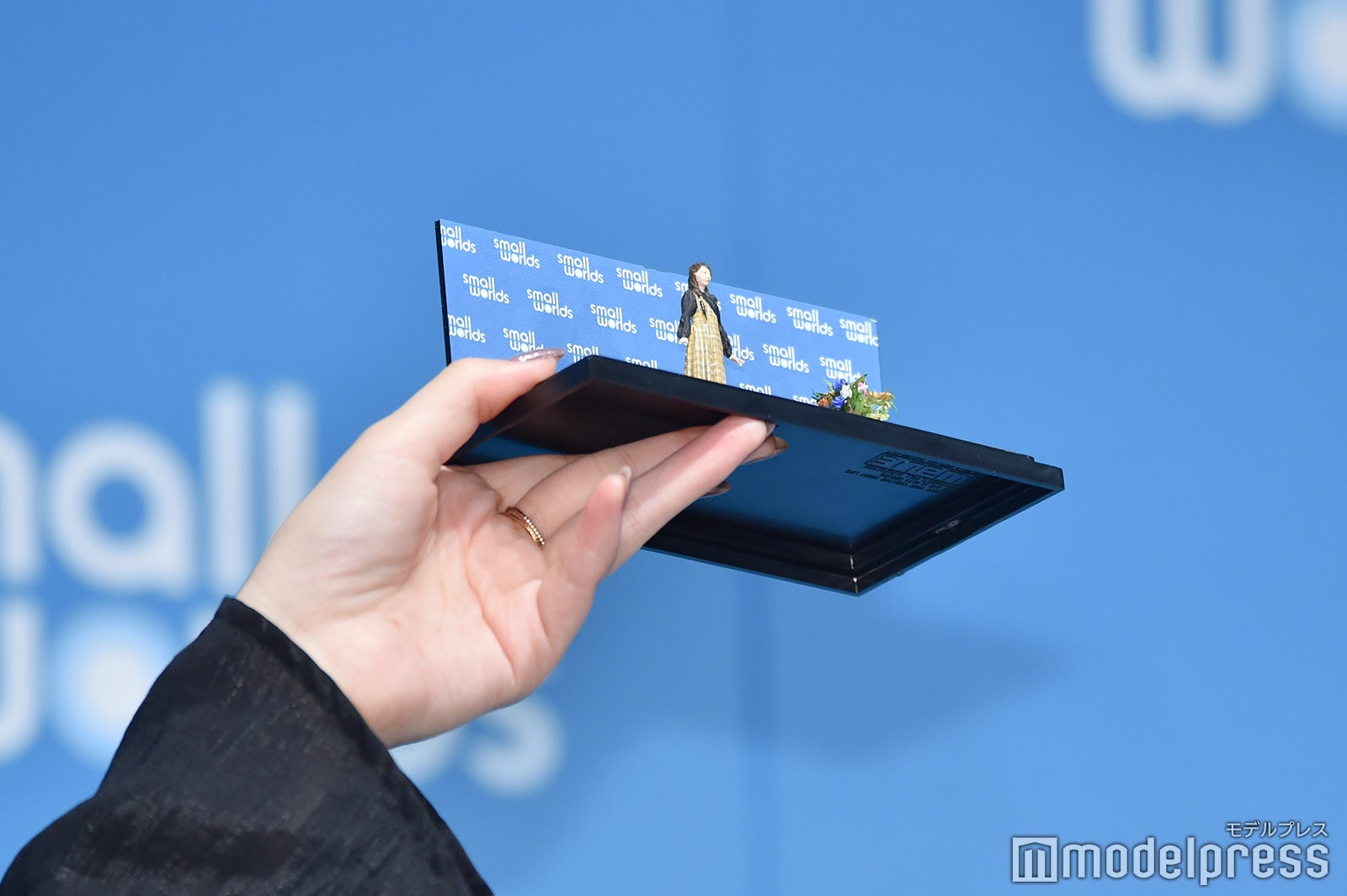 “ミニチュア”の宇垣美里（C）モデルプレス