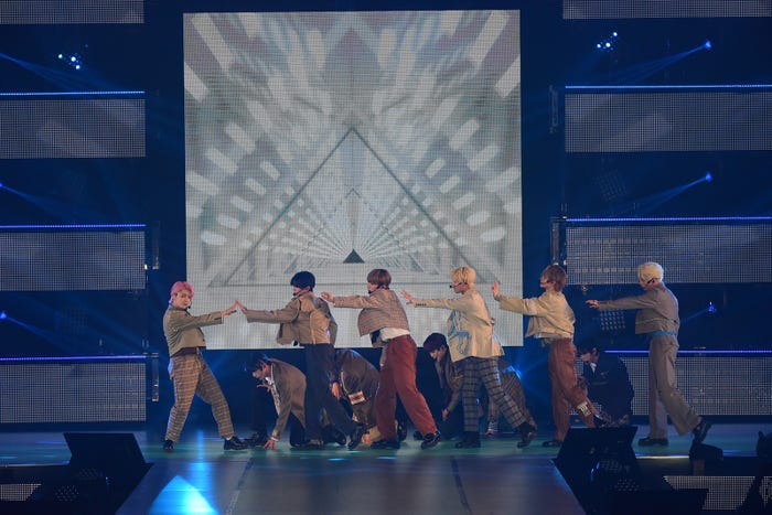 INI(C)Rakuten GirlsAward 2023 S/S