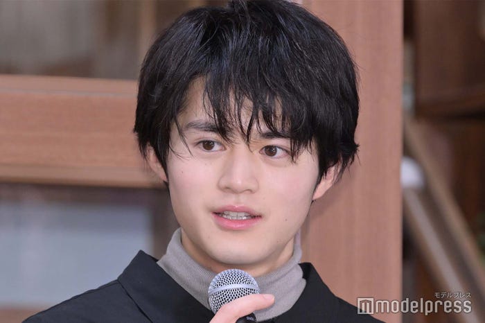鈴鹿央士(C)モデルプレス