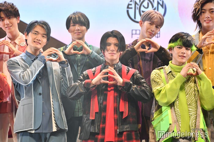 (前列左から)瀧澤翼、宮里ソル、A.rik(C)モデルプレス