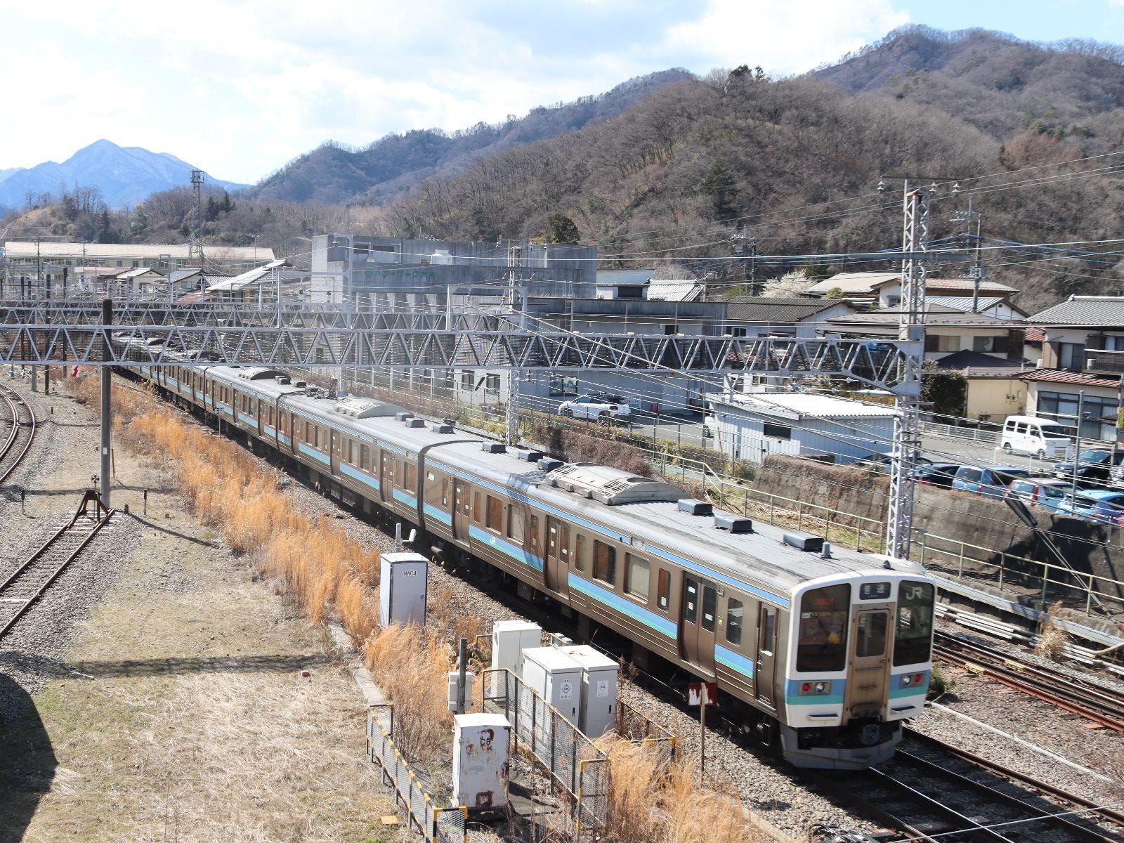 JR中央東線を走る普通列車