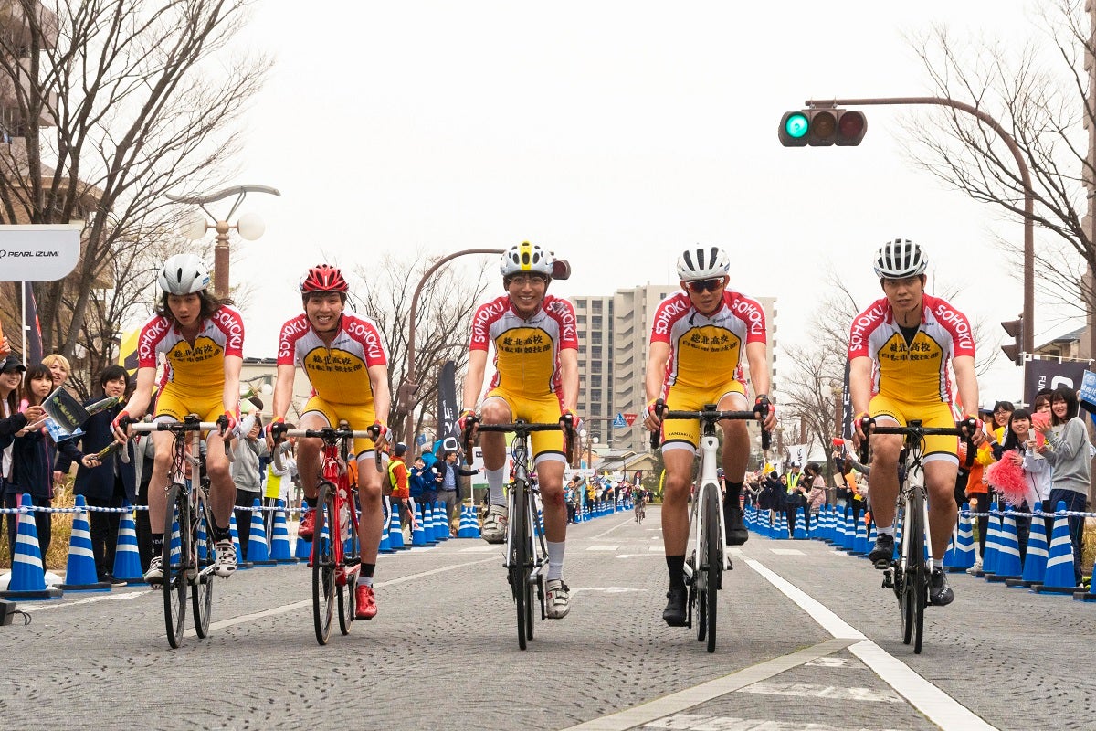 柳俊太郎、坂東龍汰、永瀬廉、竜星涼、管原健（C）2020映画「弱虫ペダル」製作委員会（C）渡辺航（秋田書店）2008