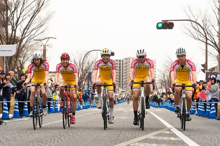 柳俊太郎、坂東龍汰、永瀬廉、竜星涼、管原健(C)2020映画「弱虫ペダル」製作委員会(C)渡辺航(秋田書店)2008