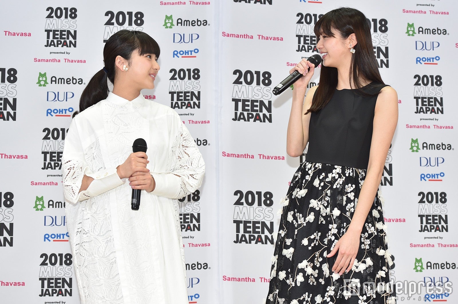 平祐奈、新川優愛（C）モデルプレス